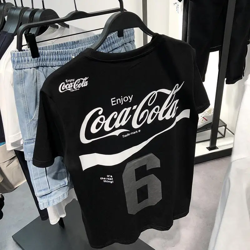 Camiseta de manga corta de Coca-Cola para parejas, Camiseta holgada informal Simple que combina con todo, color negro, moda de verano, nueva tendencia
