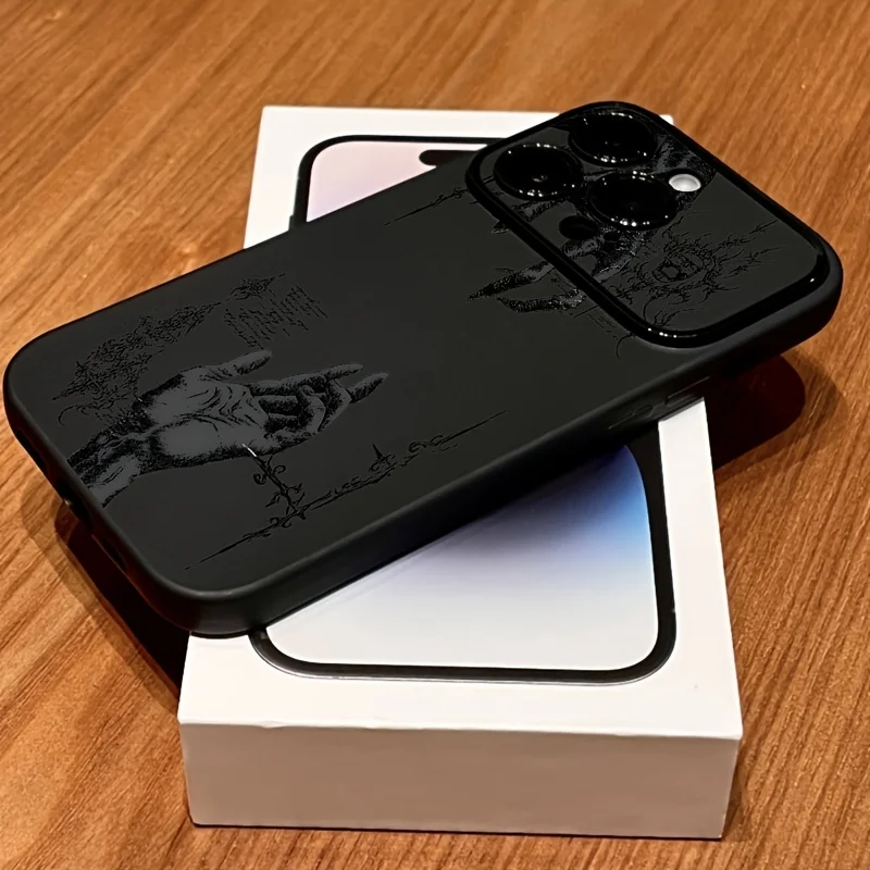 Фото Защитный матовый чехол для iPhone 17, 16, 15 Pro Max, 14, 13, 12, 11 из мягкого силикона TPU с готическим узором в виде колючек для защиты камеры №4