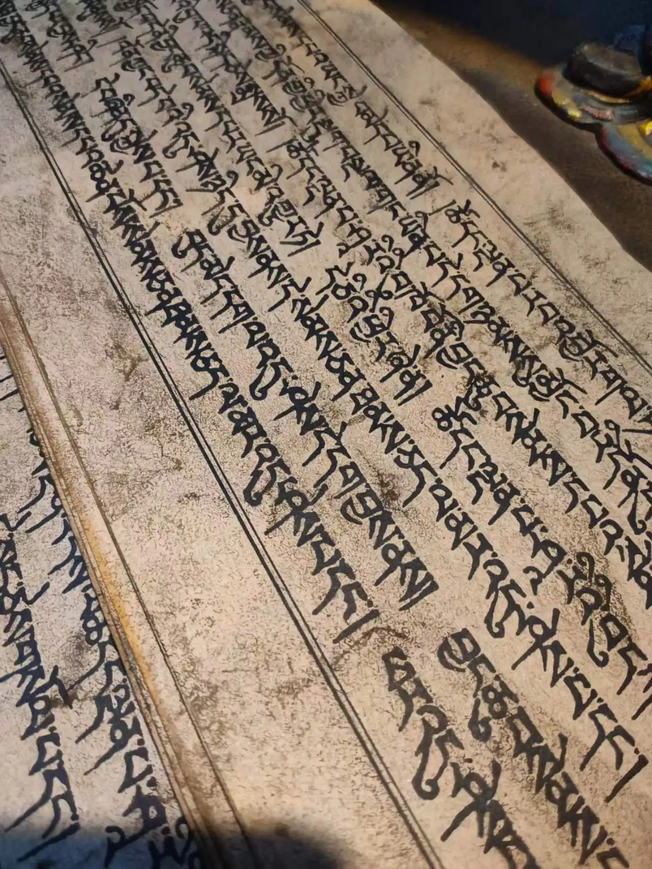 1pcs/lot Handwritten verses from old scriptures Front and back framed Old objects Delicate Take a picture of the background