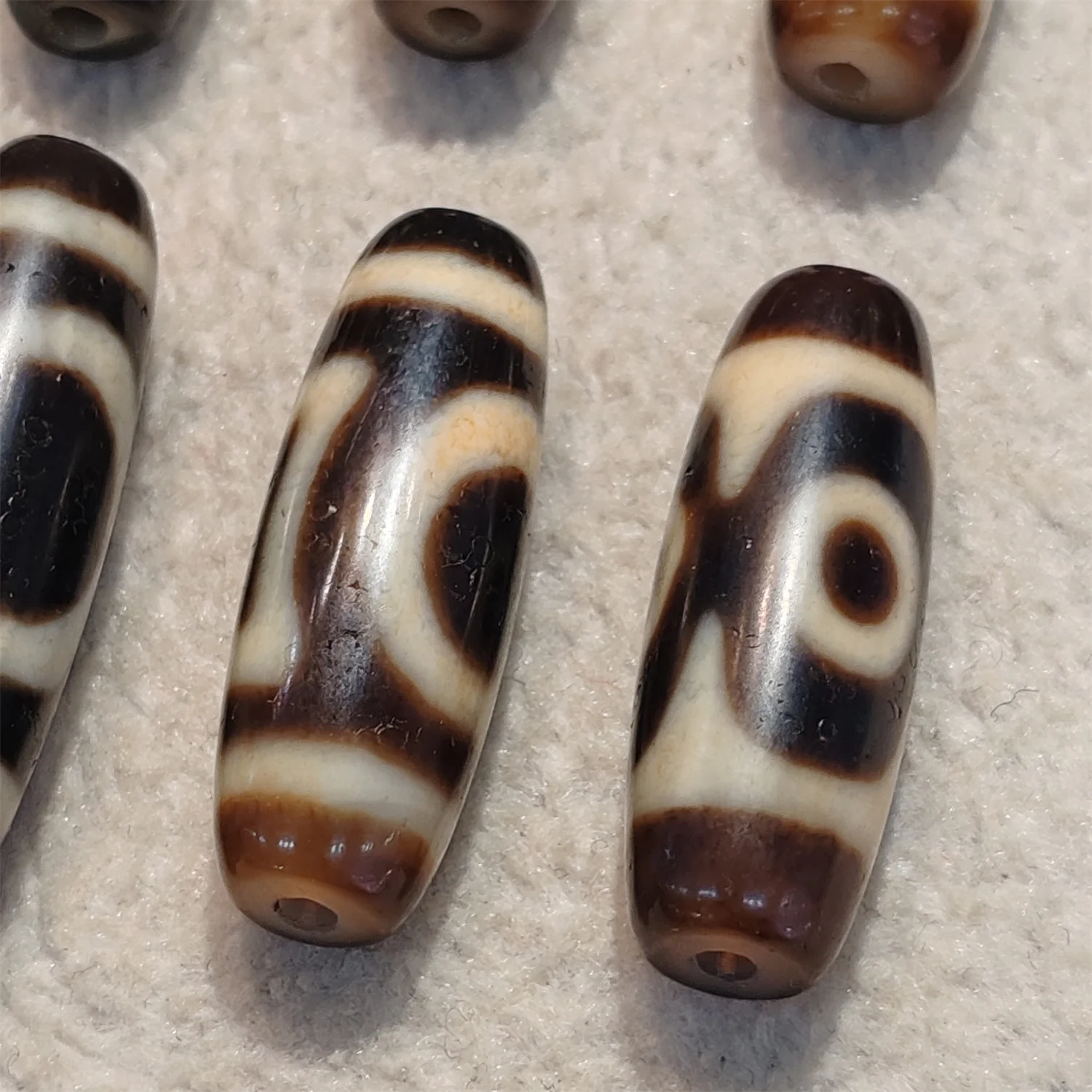 1 шт./лот натуральный Старый Агат Dzi старый материал зуб желтый 30 мм выветривающие