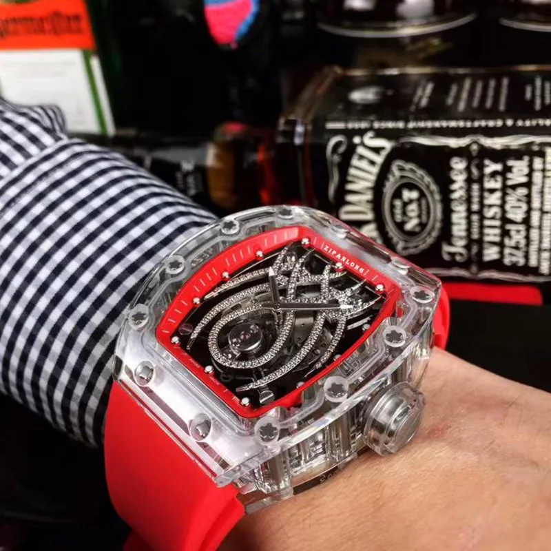 Рисунок 2 - Мужские часы с квадратным циферблатом