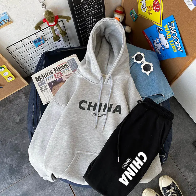 Осенне-зимний плюшевый свитер с капюшоном + спортивные брюки костюм из двух