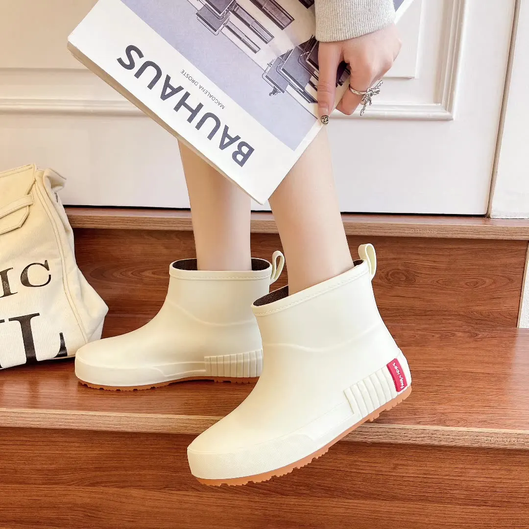 Spring And Summer Fashion Rain Boots Women's Boots PVC Outdoor Waterproof Women's Ankle Rain Boots Waterproof Optional Cotton