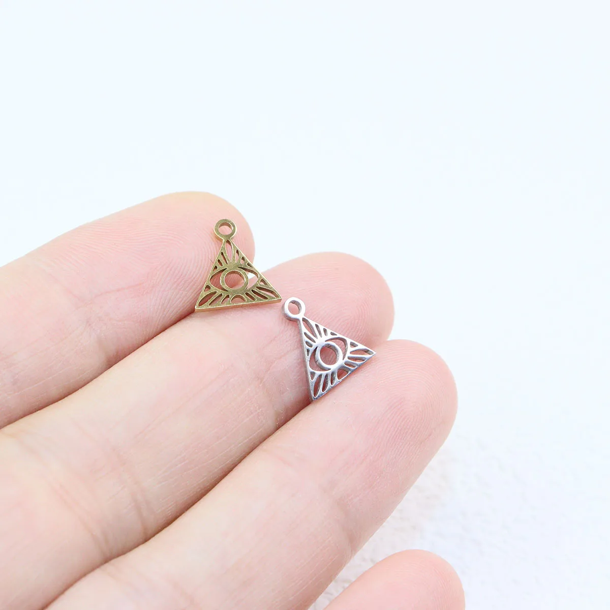 

10pcs Stainless Steel Mirro Mini Devil Eyes Fashion Jewelry Charms Pendant DIY Handcraft Vacuum Plate Waterproof Antiallergic