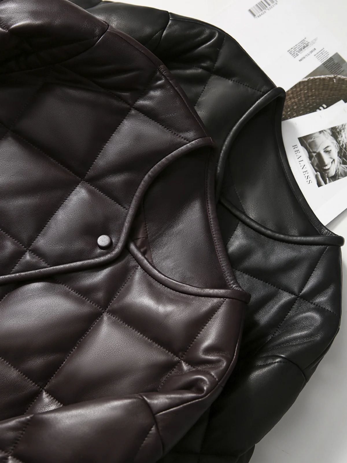 24-Year Non-Coated Leather 95 White Goose Down down Coat Diamond-Shaped Plaid Loose Short Down jacket Women...