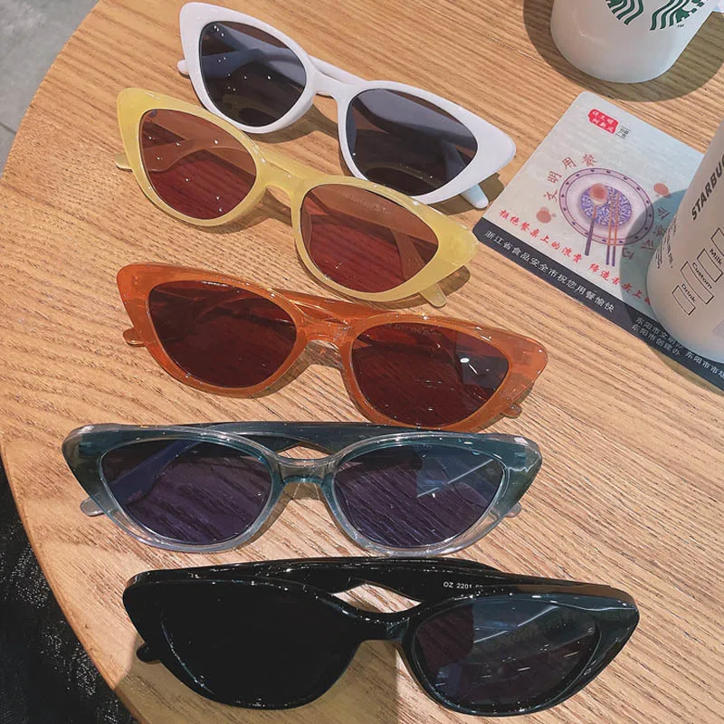 

New Cat Eye's Sunglasses Women Small Fashion Vintage High Quality Brand Designer Cat Eye Sun Glasses Triangle Green Shadow
