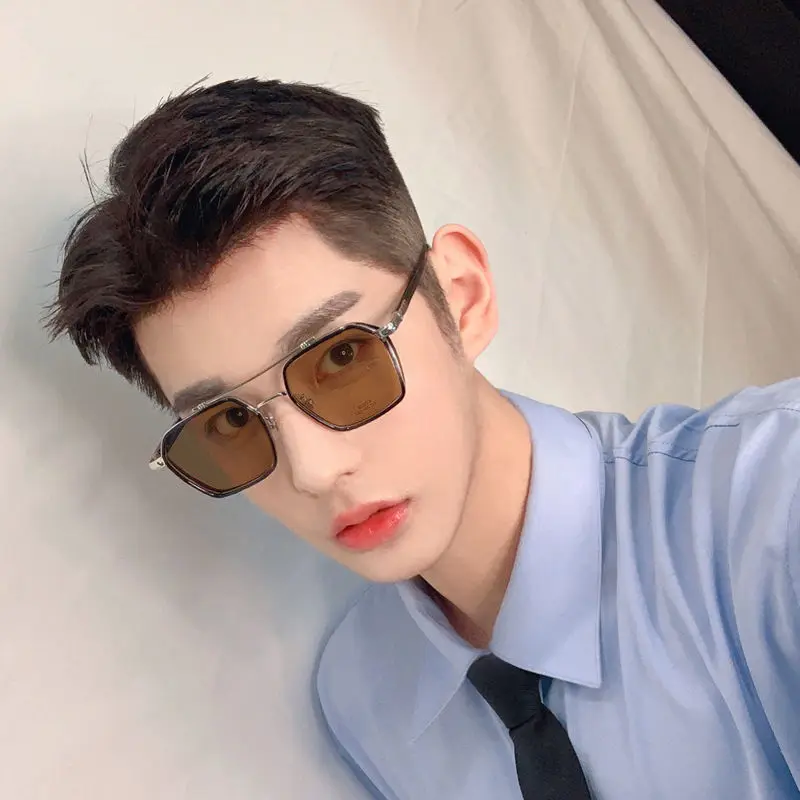 Очки солнцезащитные мужские с маленькой квадратной оправой модные Меняющие цвет