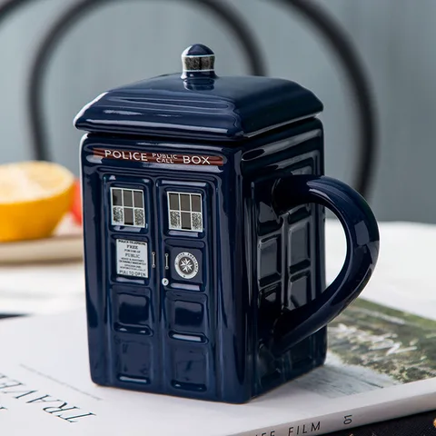 Креативная полицейская коробка Doctor Who Tardis, кружка, забавная керамическая чашка для кофе и чая с ложкой, подарочная коробка в синей и молочной чашке для завтрака