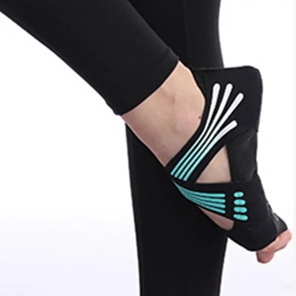 

Five Toe Backless 1 Pair Fashion Anti-Slip Fitness Dance Shoes Toeless Pilates Shoes Sweat Absorption for Pilates