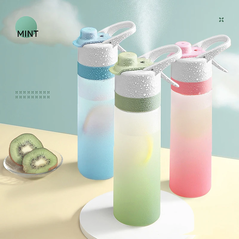 

600/700ml Large Capacity Spray Water Bottle Portable Outdoor Sport Spray Drinking Plastic Bottles BPA Free drinkfles met rietje