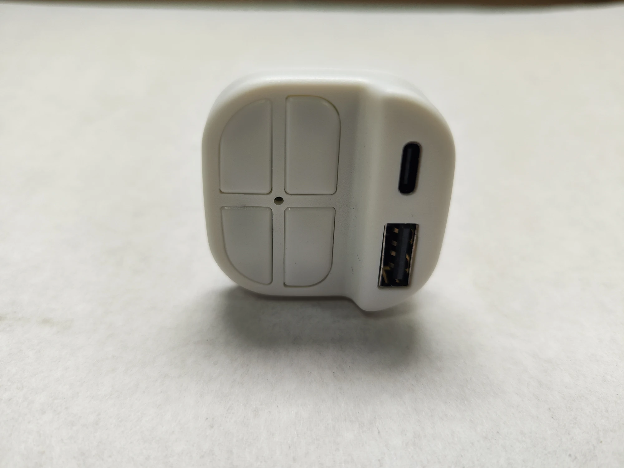 

Автомобильное зарядное устройство Homelink с пультом дистанционного управления для гаражных ворот