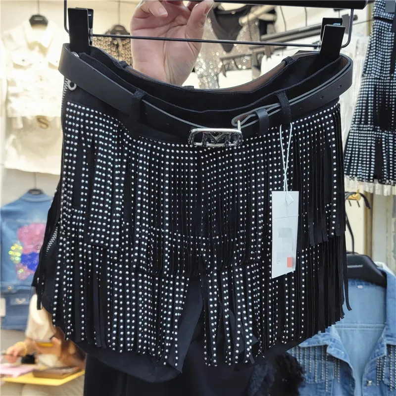 

Женская юбка-трапеция в несколько рядов, с бахромой