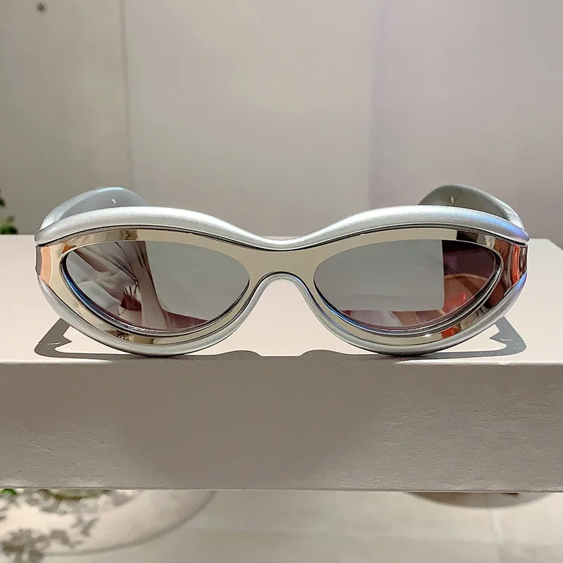 Женские солнцезащитные очки кошачий глаз в полуметаллической оправе