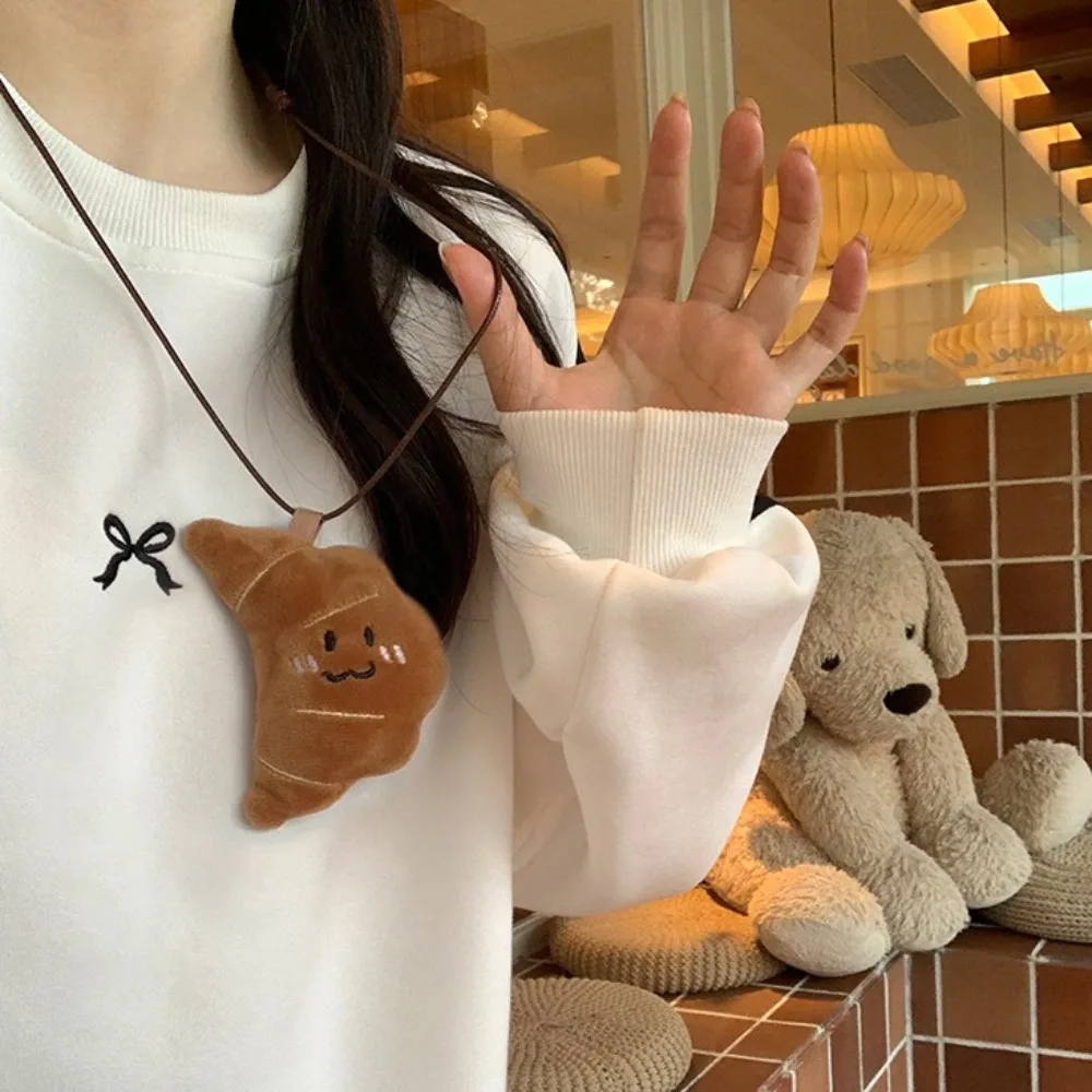 Простое милое забавное ожерелье с хлебом плюшевое подвеской в виде круассана