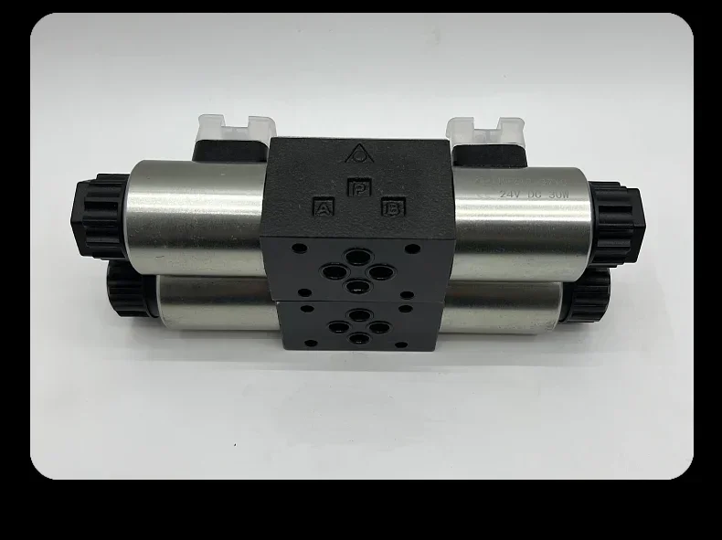 Гидравлический электромагнитный клапан SDHE-0713 DC10 0610 711 14 51 DHI-0631/2 10S