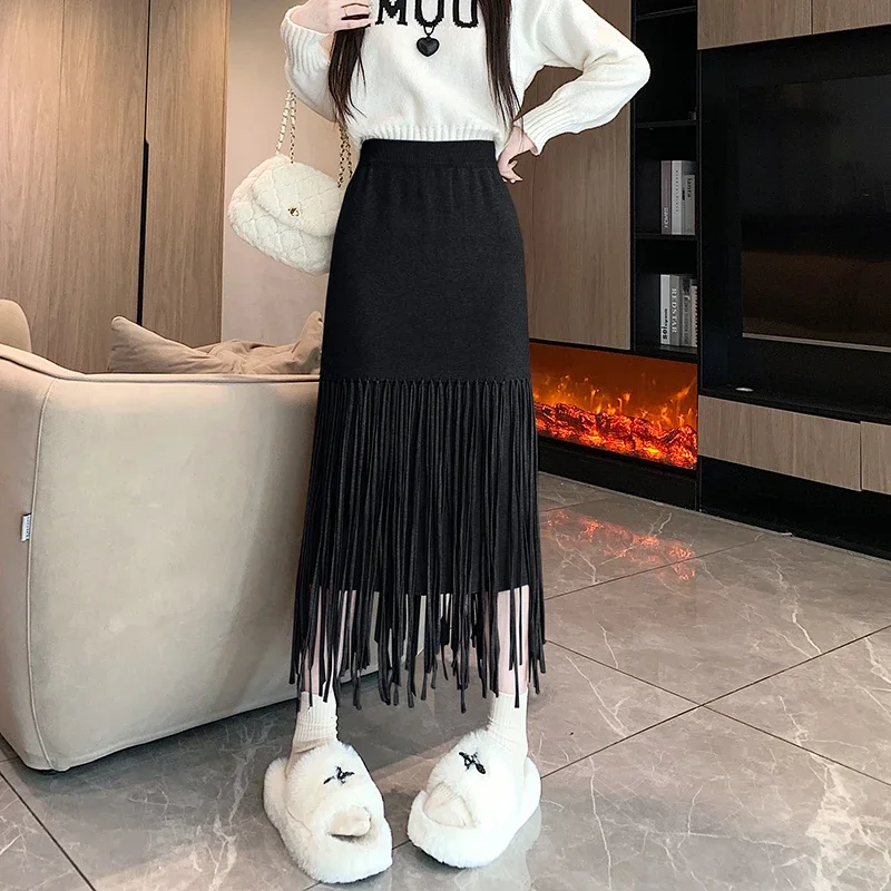 Юбка-миди Женская трикотажная трапециевидная с высокой талией и кисточками