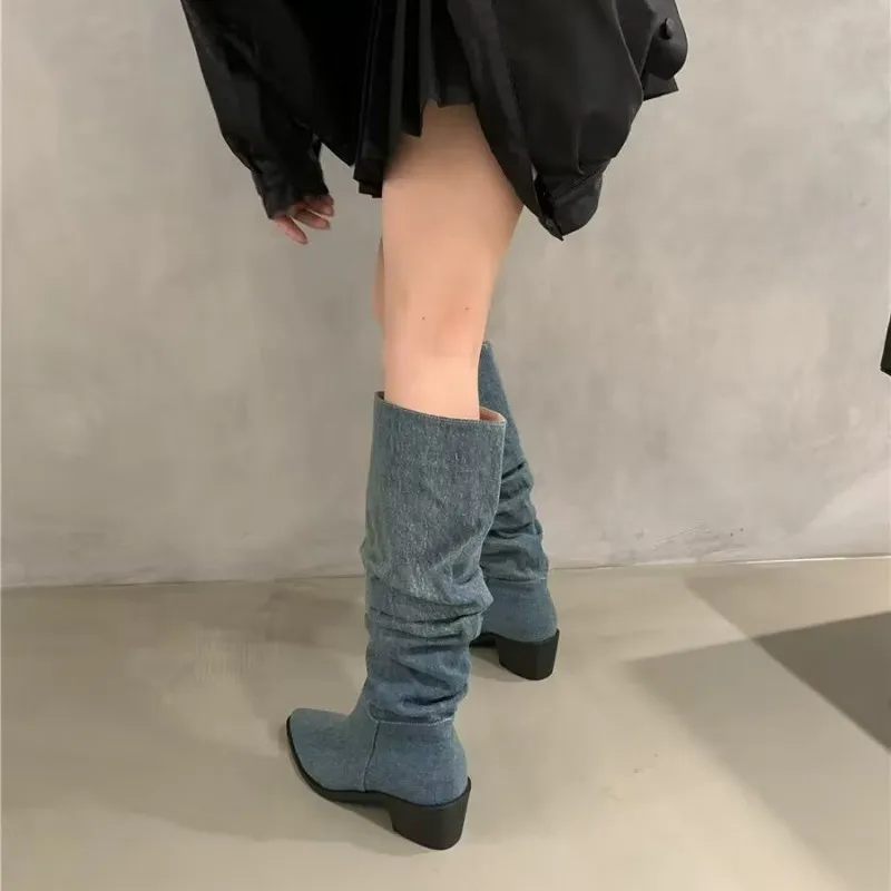 

Женские Дизайнерские Сапоги 2023, роскошные однотонные ботинки с острым носком на массивном каблуке, узкие осенне-зимние сапоги до колена без застежек