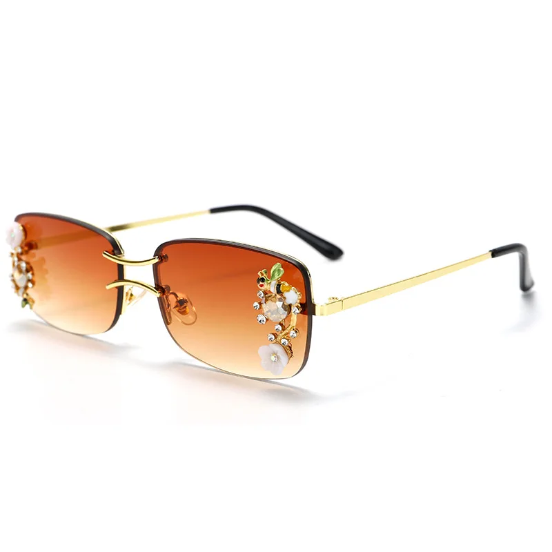 

New Square Fashion Double Nose Bridge Frameless Metal Women Sunglasses UV400 Hip Hop Ocean Piece Bee Diamond Glasses