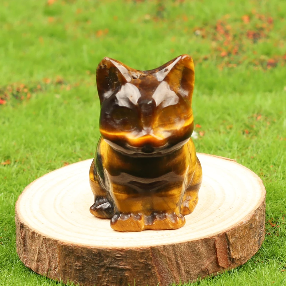 Фигурки кошек из камня