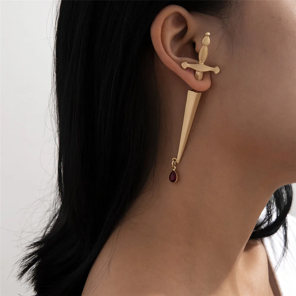 

1PC Fashion Blood Sworn Dagger Stud Earrings 2021 HOT SALE