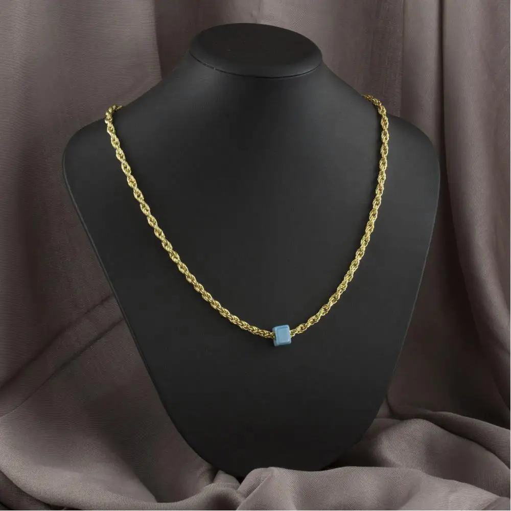 

Ожерелье из бисера и витой цепи