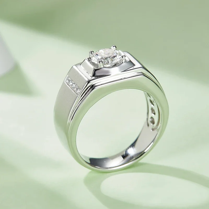 Серебряные кольца в стиле хип-хоп