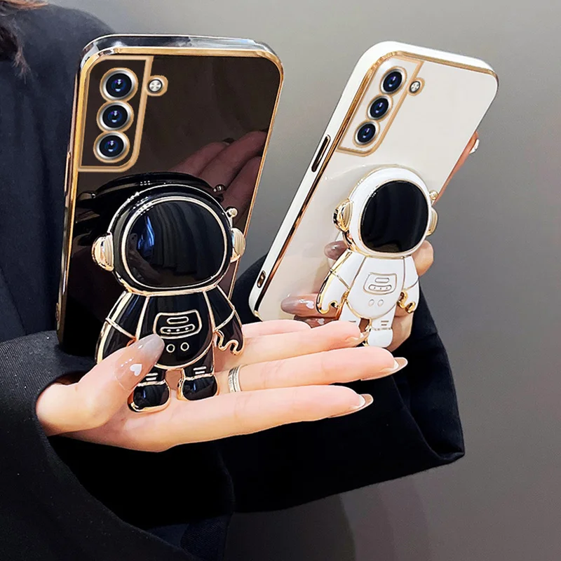 

Luxury Astronaut Holder Phone Case For Samsung Galaxy S22 Ultra S20 S21 Plus Ultra S21fe S20FE S21 FE 5G Stand Silicone Cover