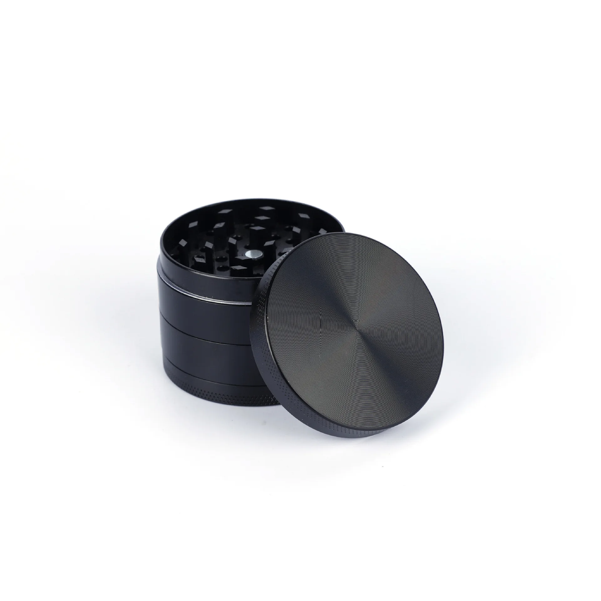 

Kitchen Accessories Spices Grinder Home Herbal Crusher Manual Kitchen Herb Metal Layer Grinders Spice Mill 40mm
