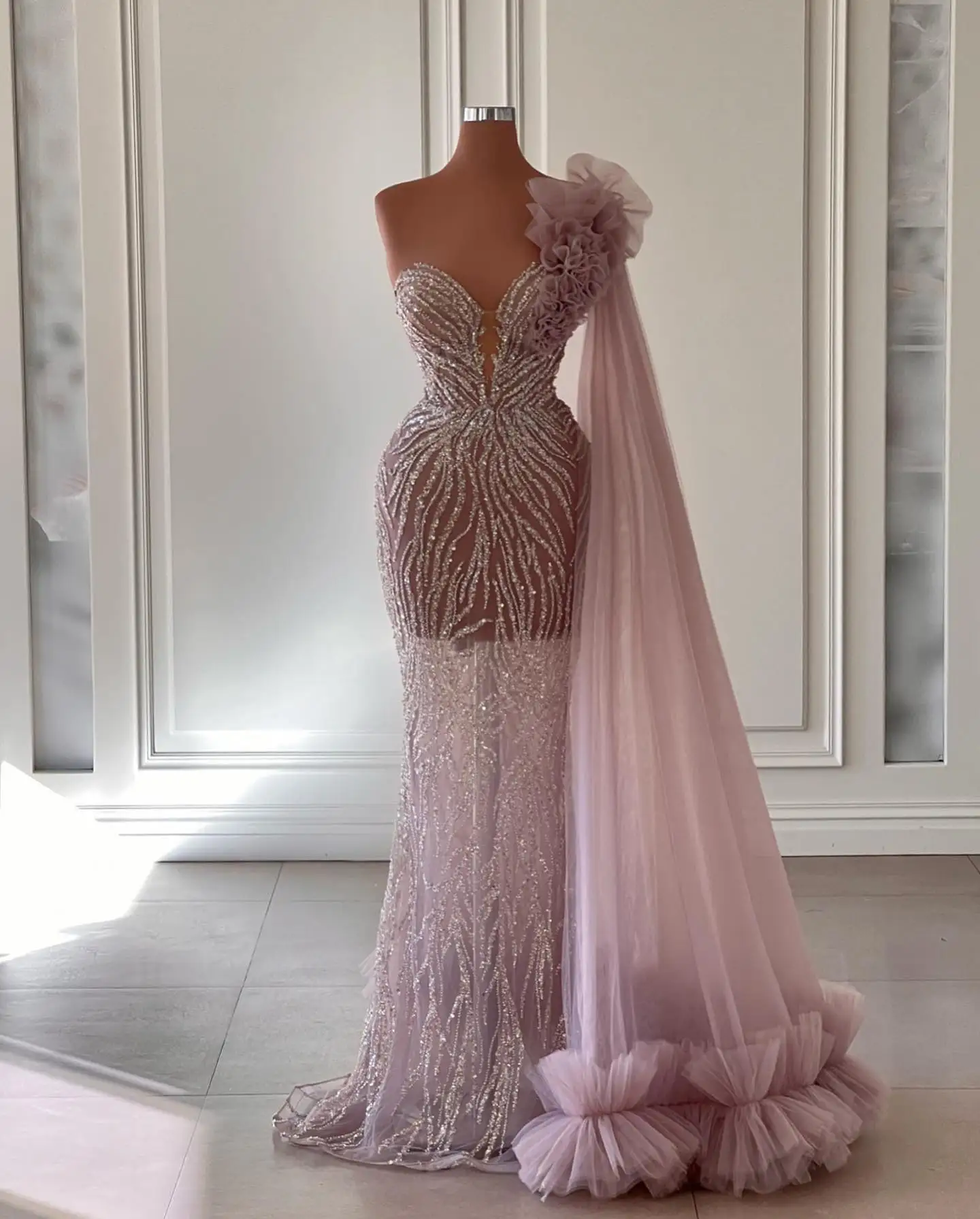 

Sweetheart Sleeveless Mermaid Evening Gowns Puff Ruffles Sequined Appliques Fllor-Length Prom Dresses Custom Vestido De Novia