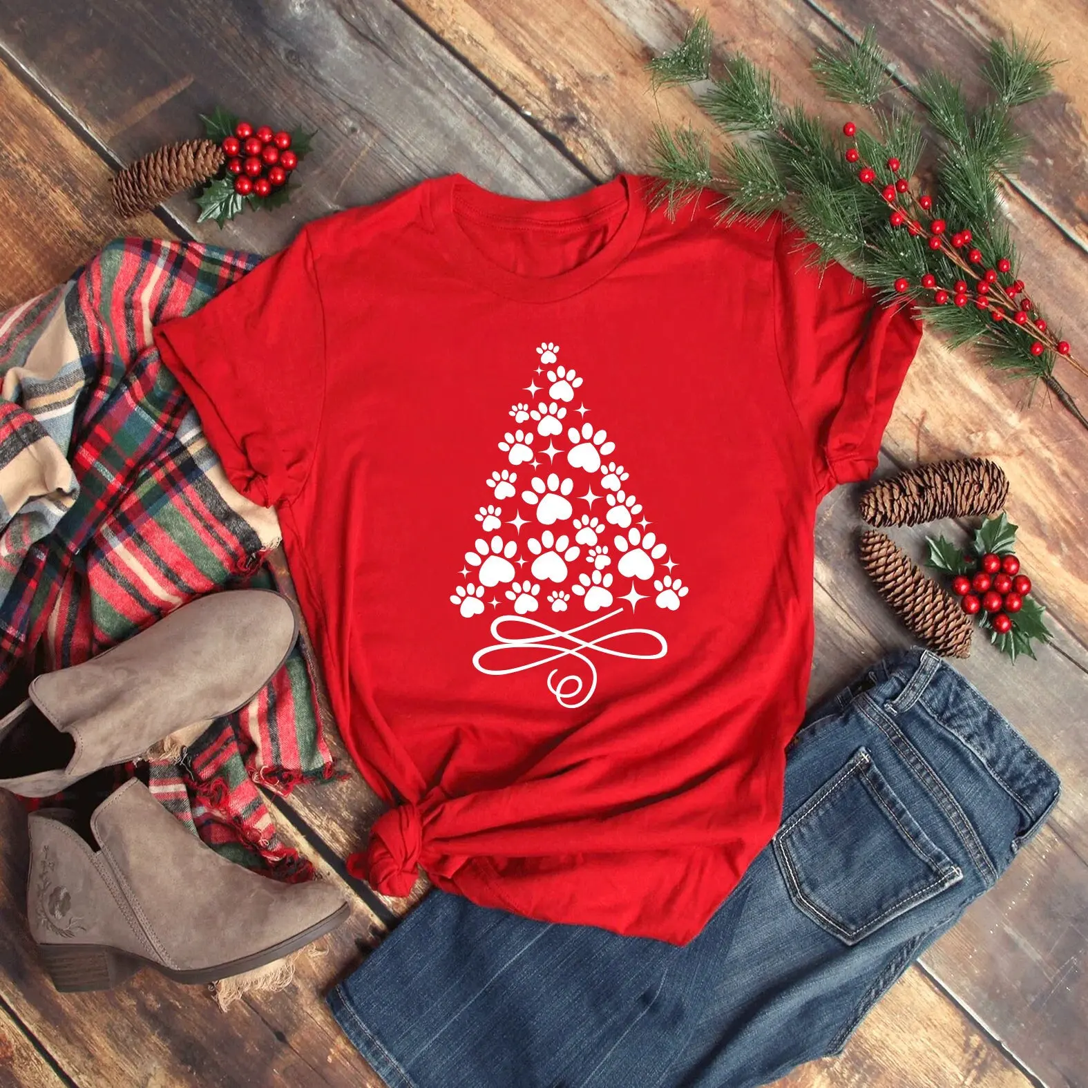 Рождественская футболка с изображением лапы дерева