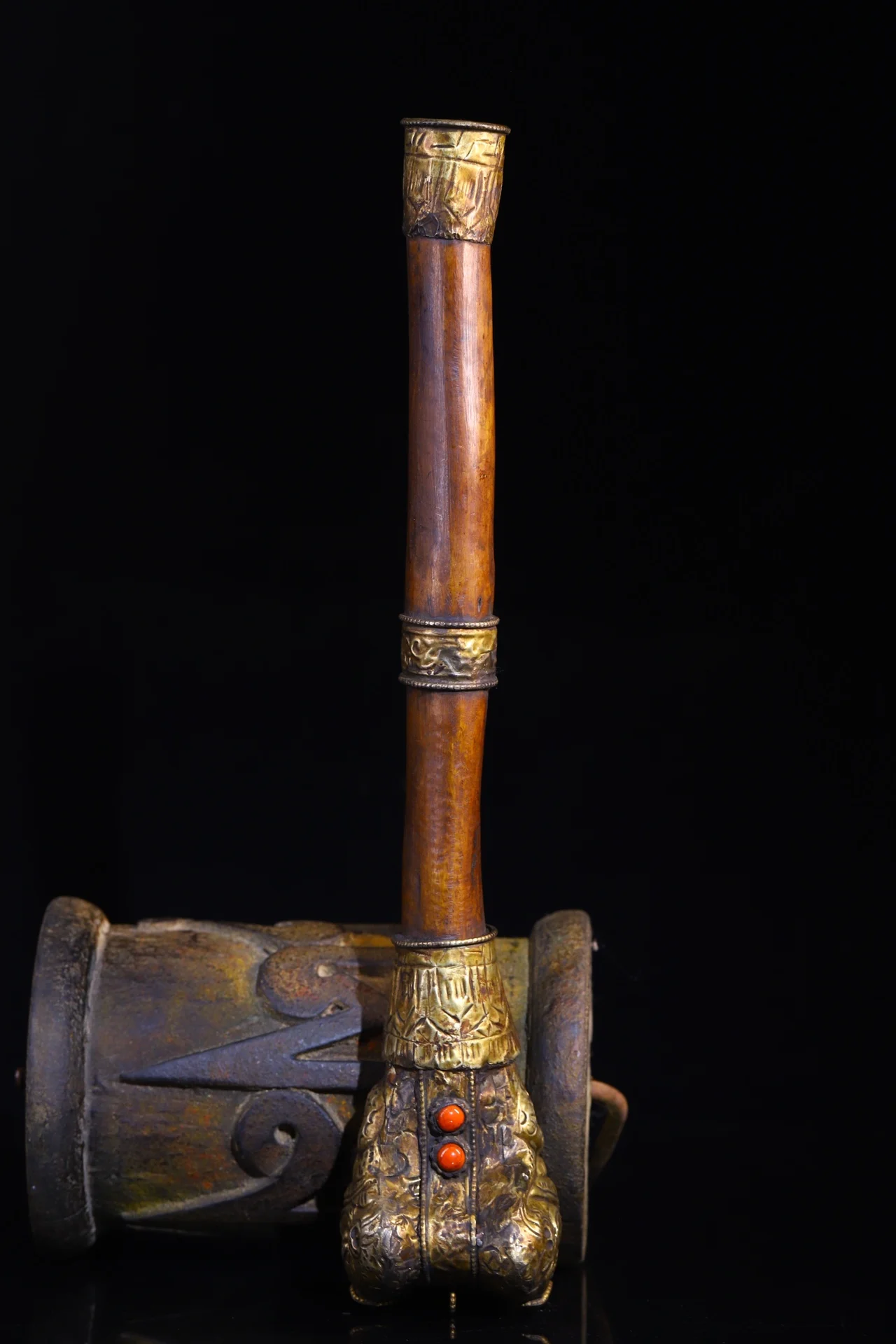 

14"Tibetan Temple Collection Old Yak Bone Mosaic Gem Kangling Trumpet Horn Amulet Dharma Bone flute Town house Exorcism