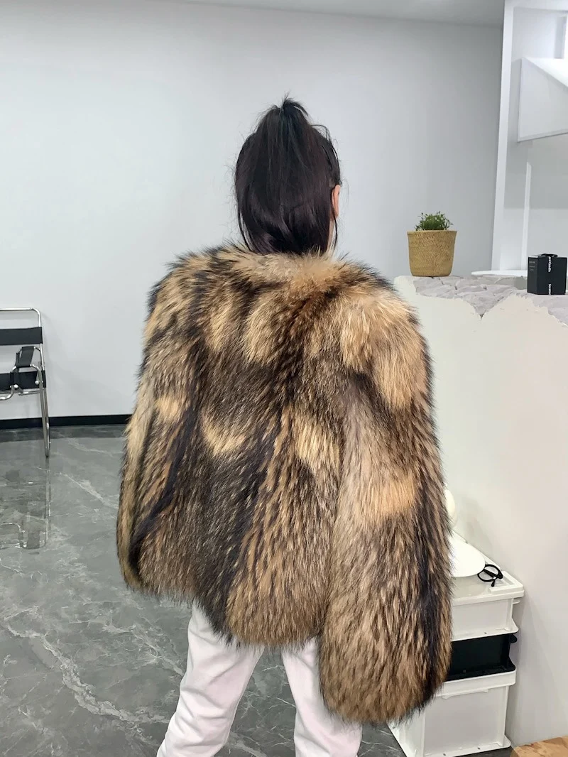 Real Natural Raccoon Jacket Women's Fashion Full Pelt Coats Fur Coat  Real Round Neck Warm Whole Skin Natural Raccoon Fur
