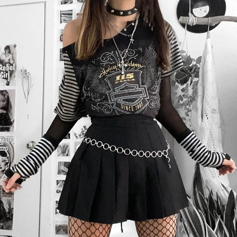 

Harajuku Gothic Print Black T-shirt Striped Patchwork Short Sleeve Crop Top Grunge Dark Academia Mall Goth Pullovers Tees Women
