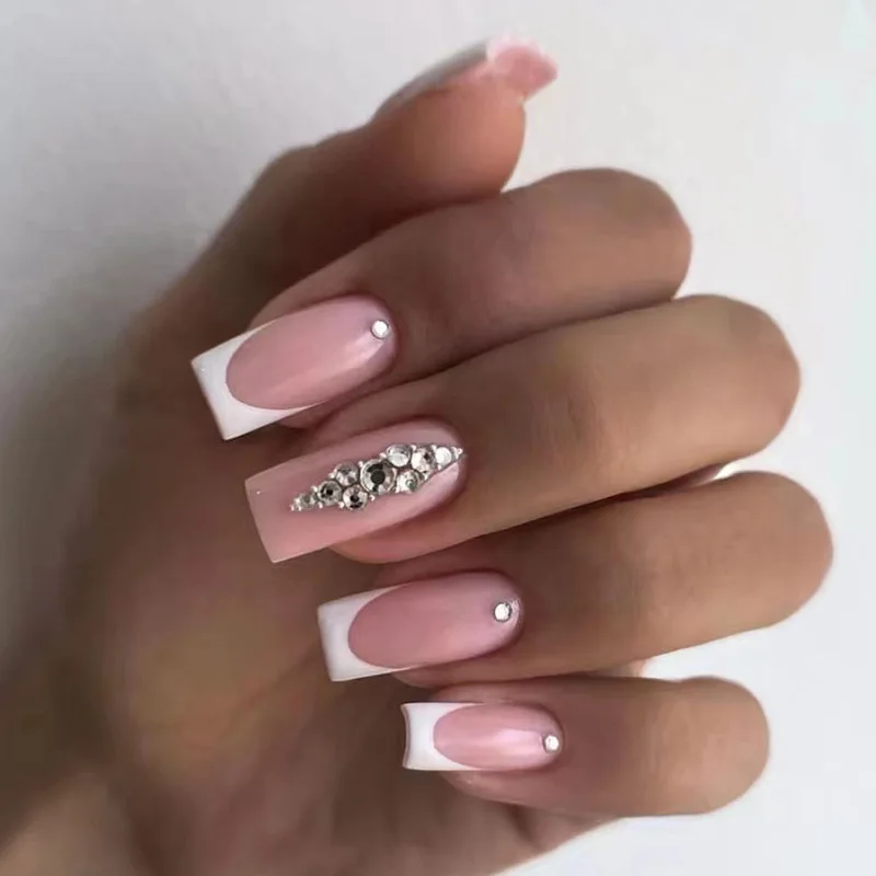 

Z400 Pink French Square Nails Set Press On Faux Ongles with Rhinestone Designs