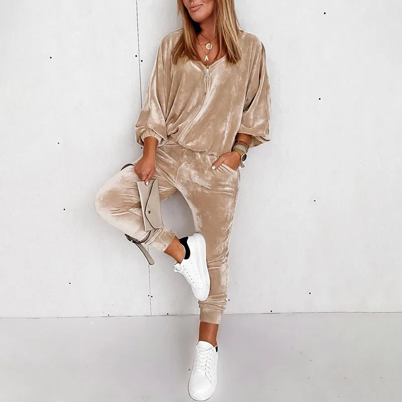 

2021 Autumn Women Casual Two Piece Long Sleeve Warm Suit Sets Velvet Lantern Sleeve Top & Pocket Design Pants Set