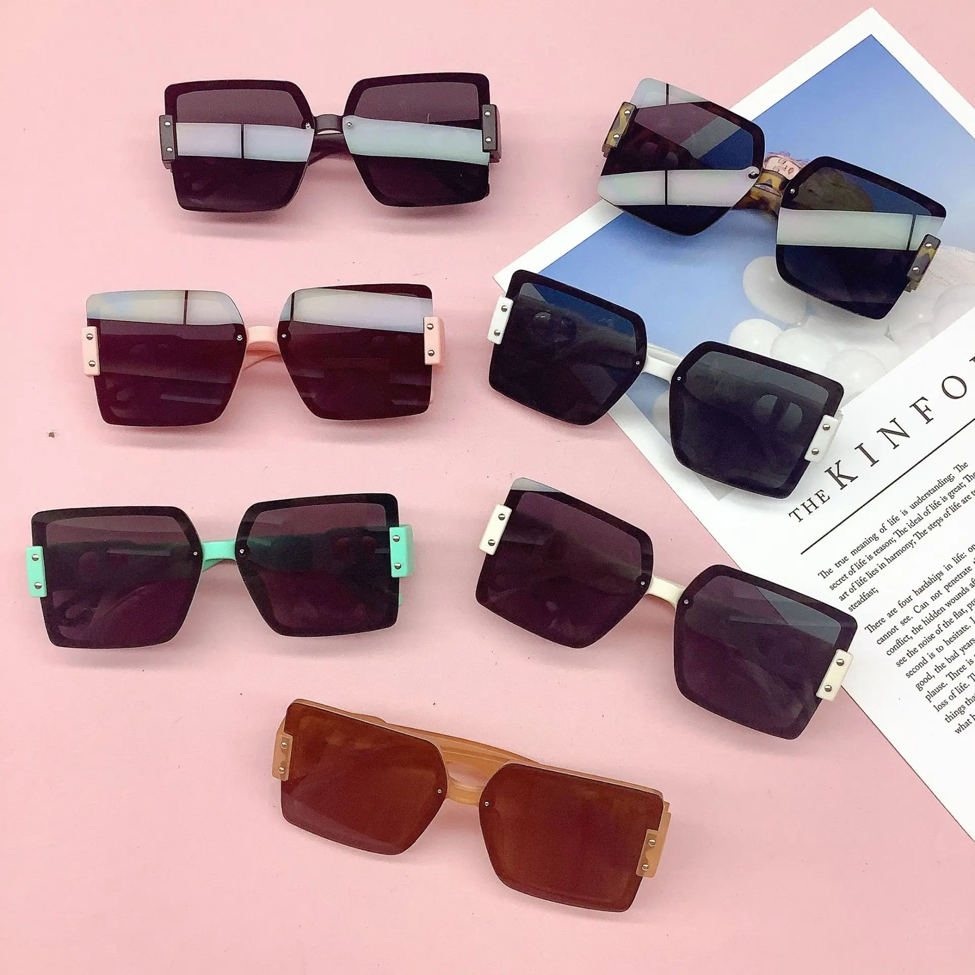 

Vintage fashion kids sunglasses square frame photo wearing baby sunglasses trend sunshade glasses wholesale