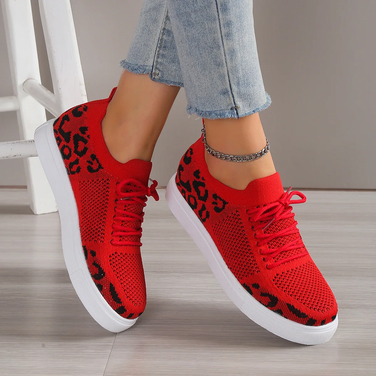 Women's Casual Sports Shoes 2023 New Leopard Print Round Head Tie Up Flat Bottom Comfortable Mesh Women's Shoes Size 43