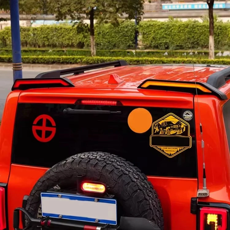 Фото Спойлер на крышку багажника ABS с LED-подсветкой (третий стоп-сигнал) для GWM Wey Tank 300 2020-2025 №2