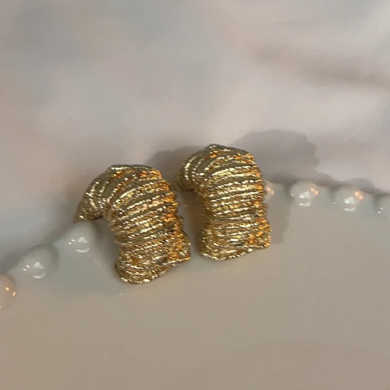 Модные ювелирные изделия винтажные темпераментные металлические серьги для