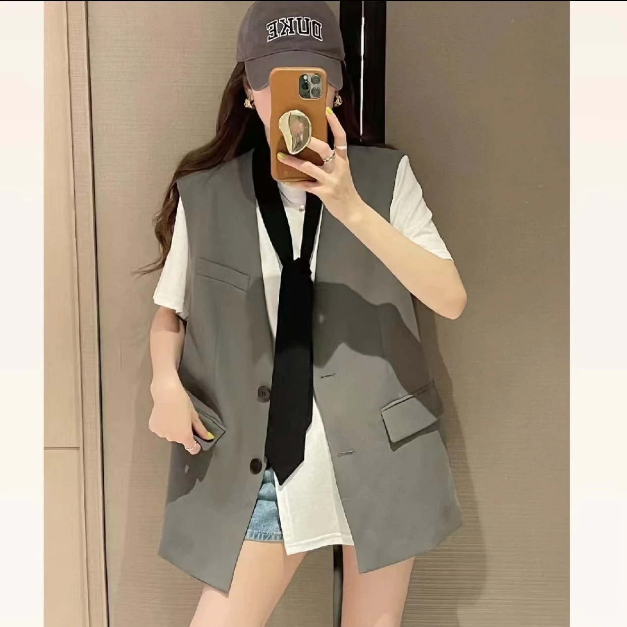2023 Spring And Summer New Fashionable European Style Loose Suit Vest Small Coat For Women Elegant Pure Color Female Tops T166
