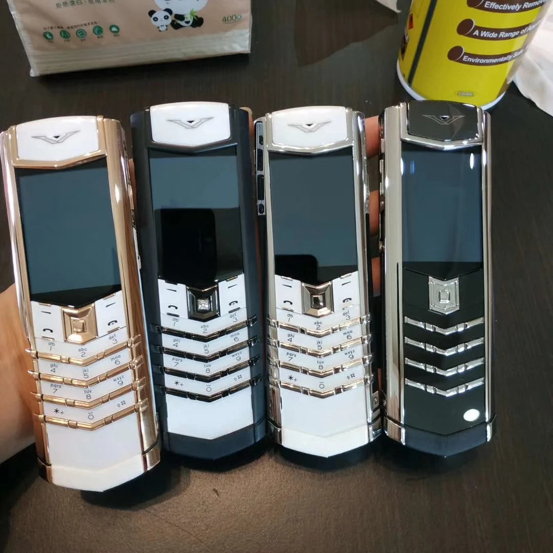 K8 SIGNATURE S GOLD PAVE BAGUETTE DIAMONDS High-end Customized Mobile Phone Luxurious Symbol of Successful Business People