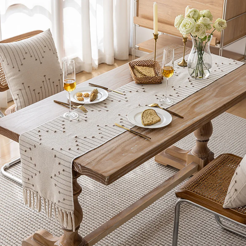 

Скатерть-дорожка из льна