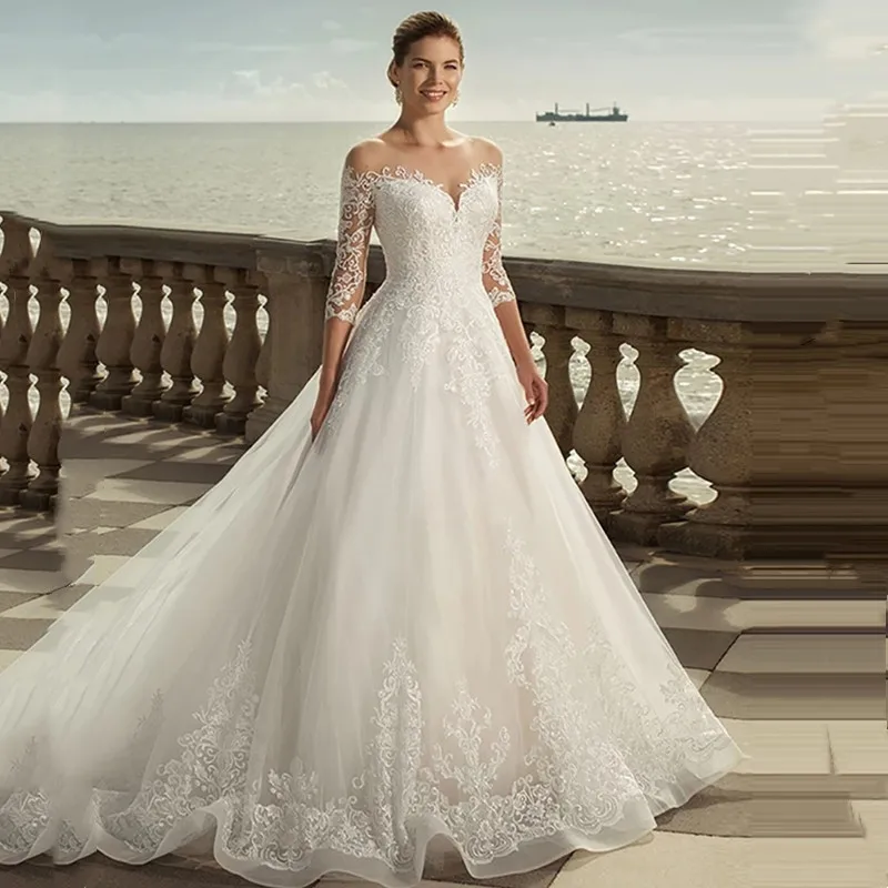 

Женское свадебное платье с рукавом 3/4, на пуговицах, со шлейфом