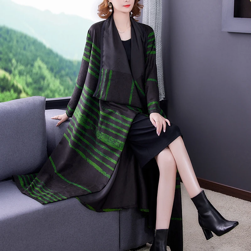 

2022 Autumn And Winter New Women's Coats Are Thin, Fashionable, Temperament, Loose, Large, And Age-Reducing Irregular Long Coats