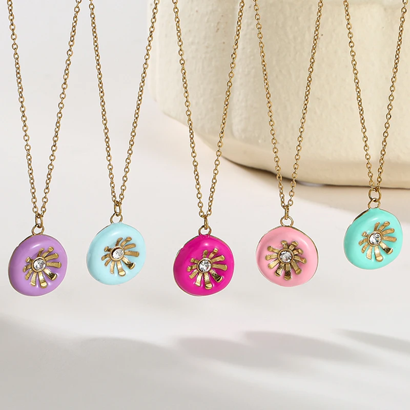 

Boho Enamel Round Choker Chain Necklaces for Women Girls Luxury Golden Stainless Steel Diamond Pendant Clavicle Necklace Jewelry