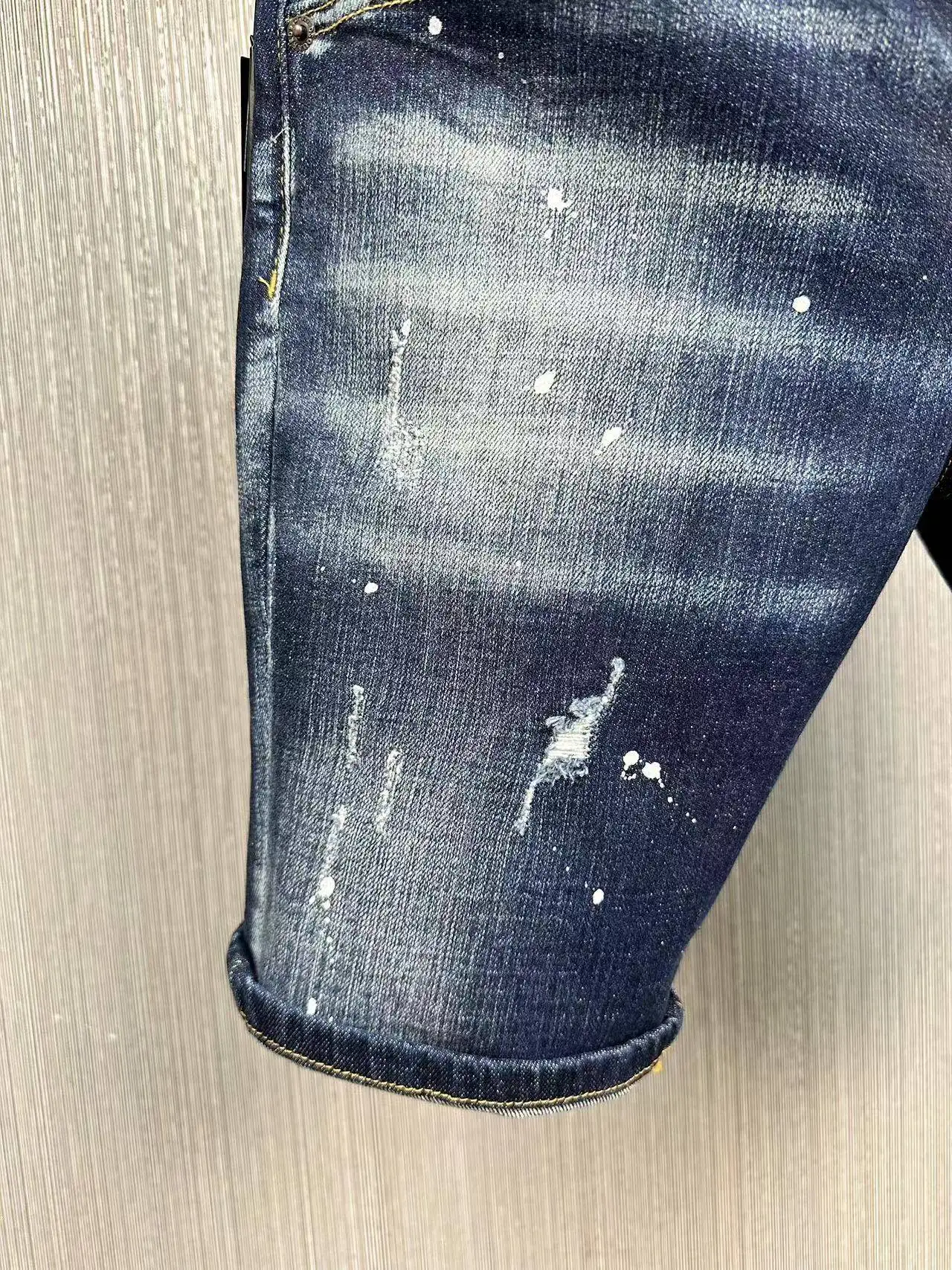 2023 new D2 jeans fashion slim stereo cut splash-ink old jeans shorts capris