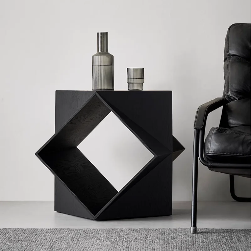 Полигедрический угловой стол североамериканский черный из орехового дерева