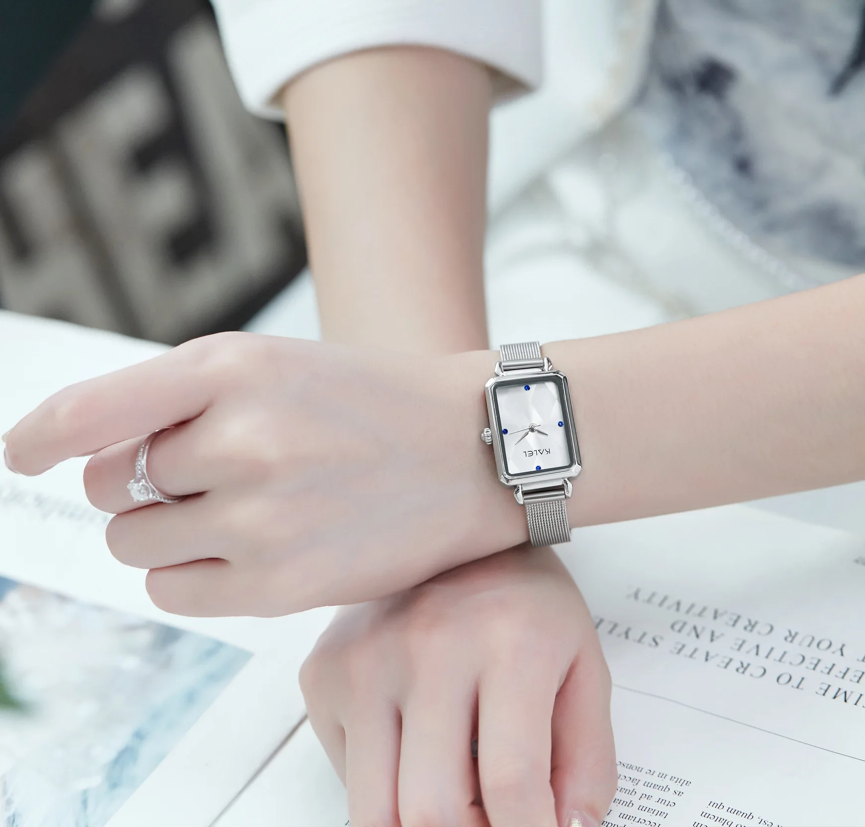 Hot hot high temperament waterproof simple square exquisite small quartz women's watch a hair