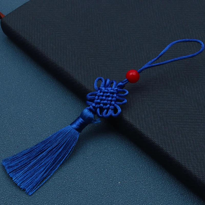 

Китайская кисточка с узлом