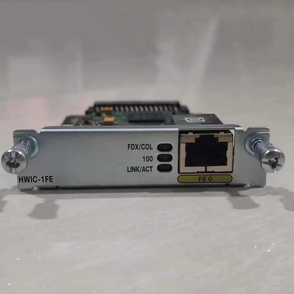 1-портовый 100-гигабитный модуль Ethernet для Cisco 2811 3825 3925 HWIC-1FE